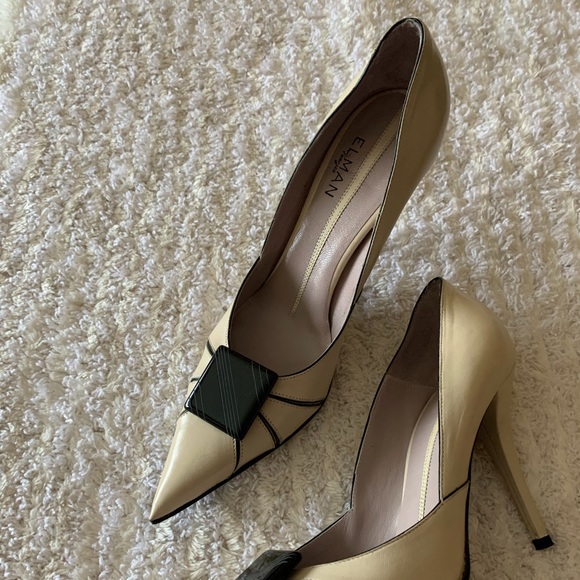 Elman ivory and black designer pumps 8.5 - Picture 2 of 4
